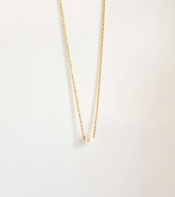 Dainty Pearl Necklace – Minimal Gold Chain, Water-Safe & Hypoallergenic Jewelry