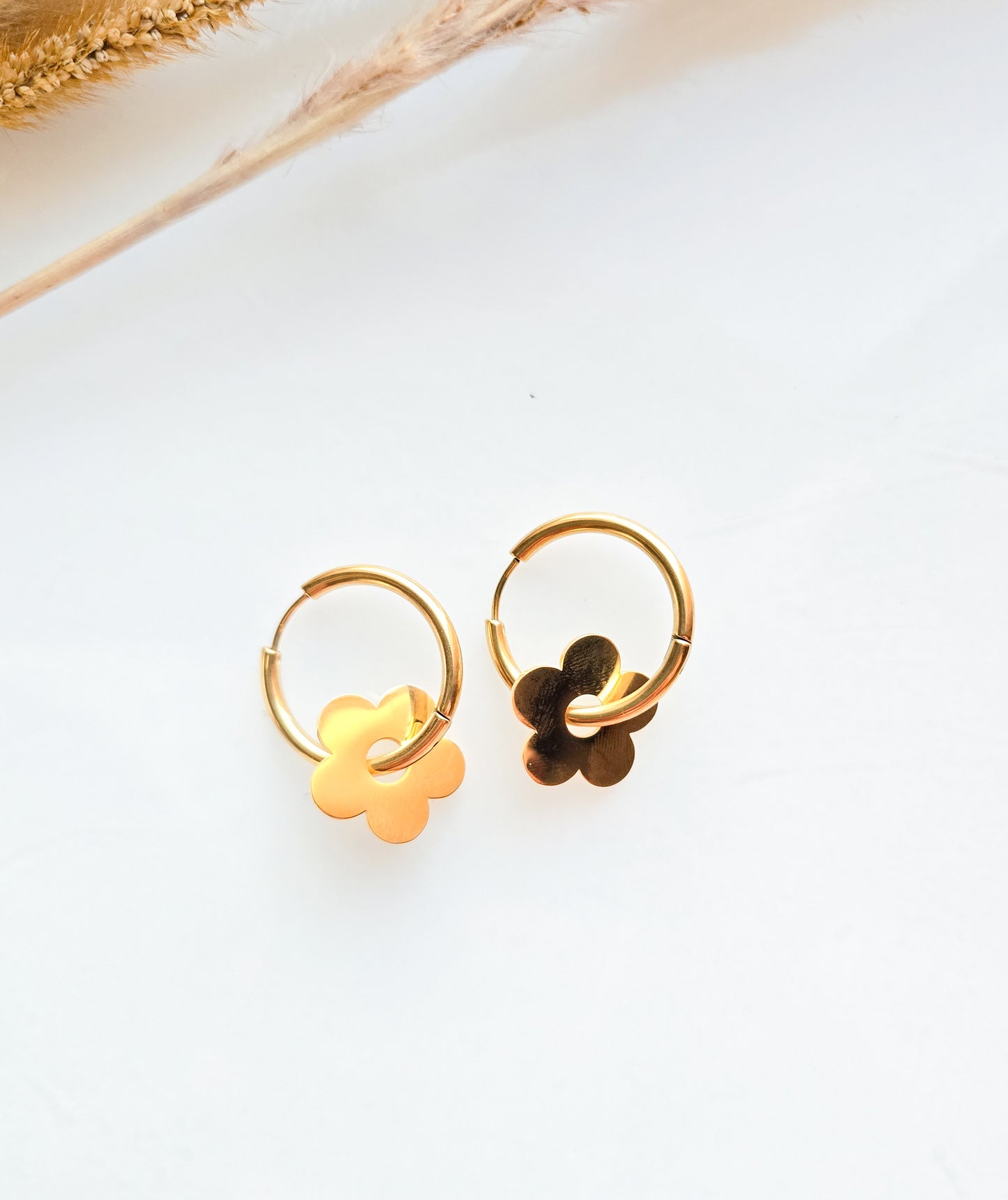 20mm hoop earrings with flower